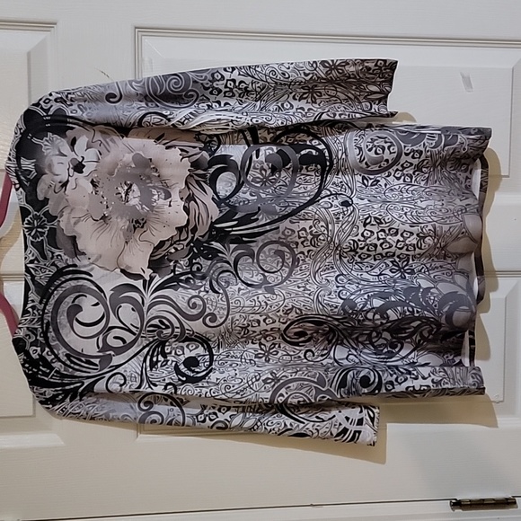 Womens top - Picture 7 of 7